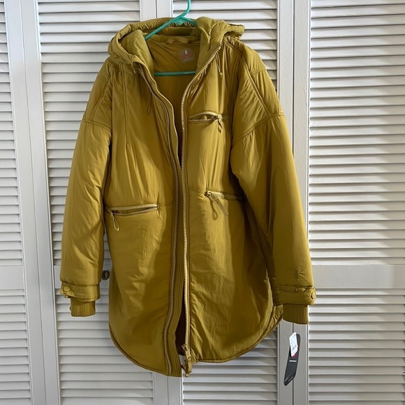 NWT Free People Survival Mode Puffer Jacket - Picture 3 of 4